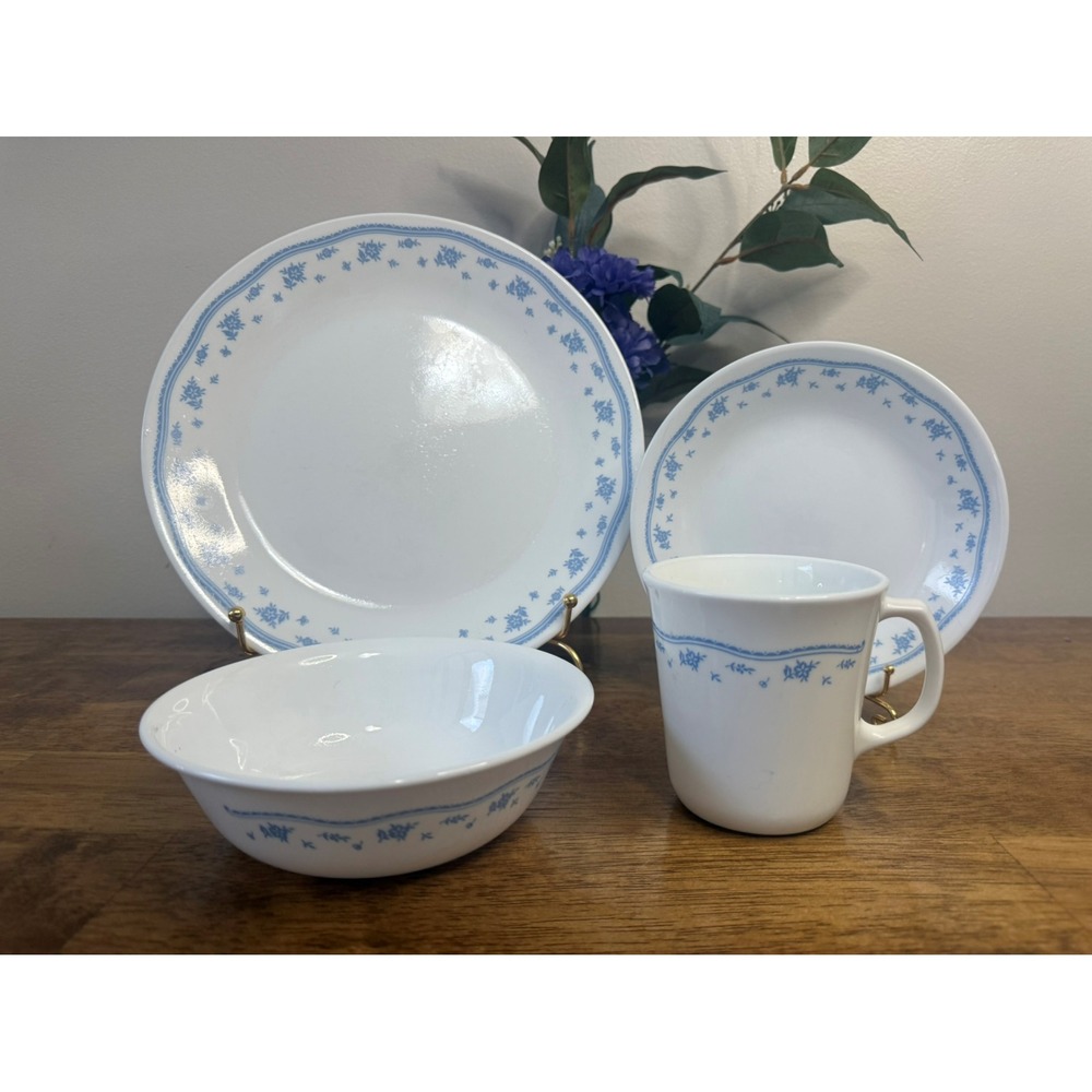 Vintage Corelle‎ Blue Cornflower Place Setting Plate Bowl Cup Saucer USA